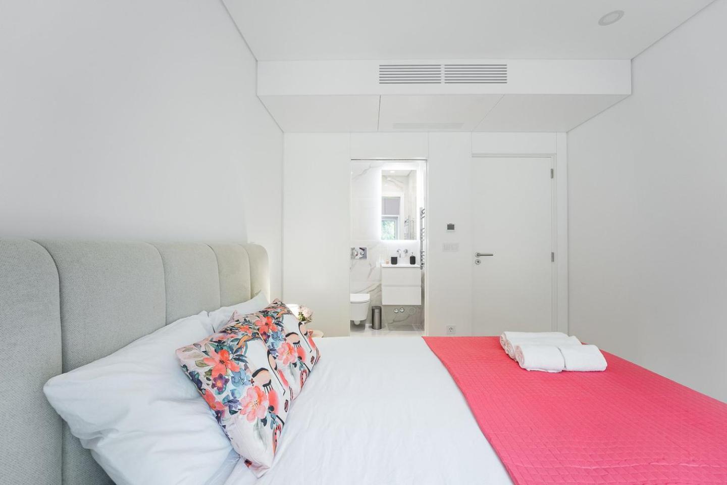 Appartamento Guestready - Majestic Riverside Terrace In Coimbra Esterno foto