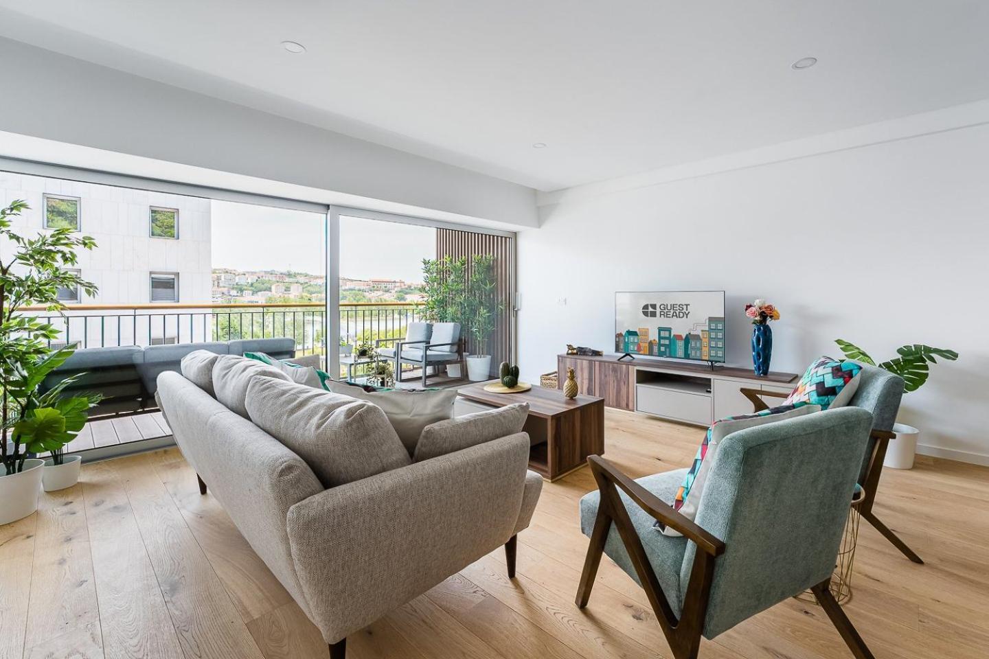 Appartamento Guestready - Majestic Riverside Terrace In Coimbra Esterno foto